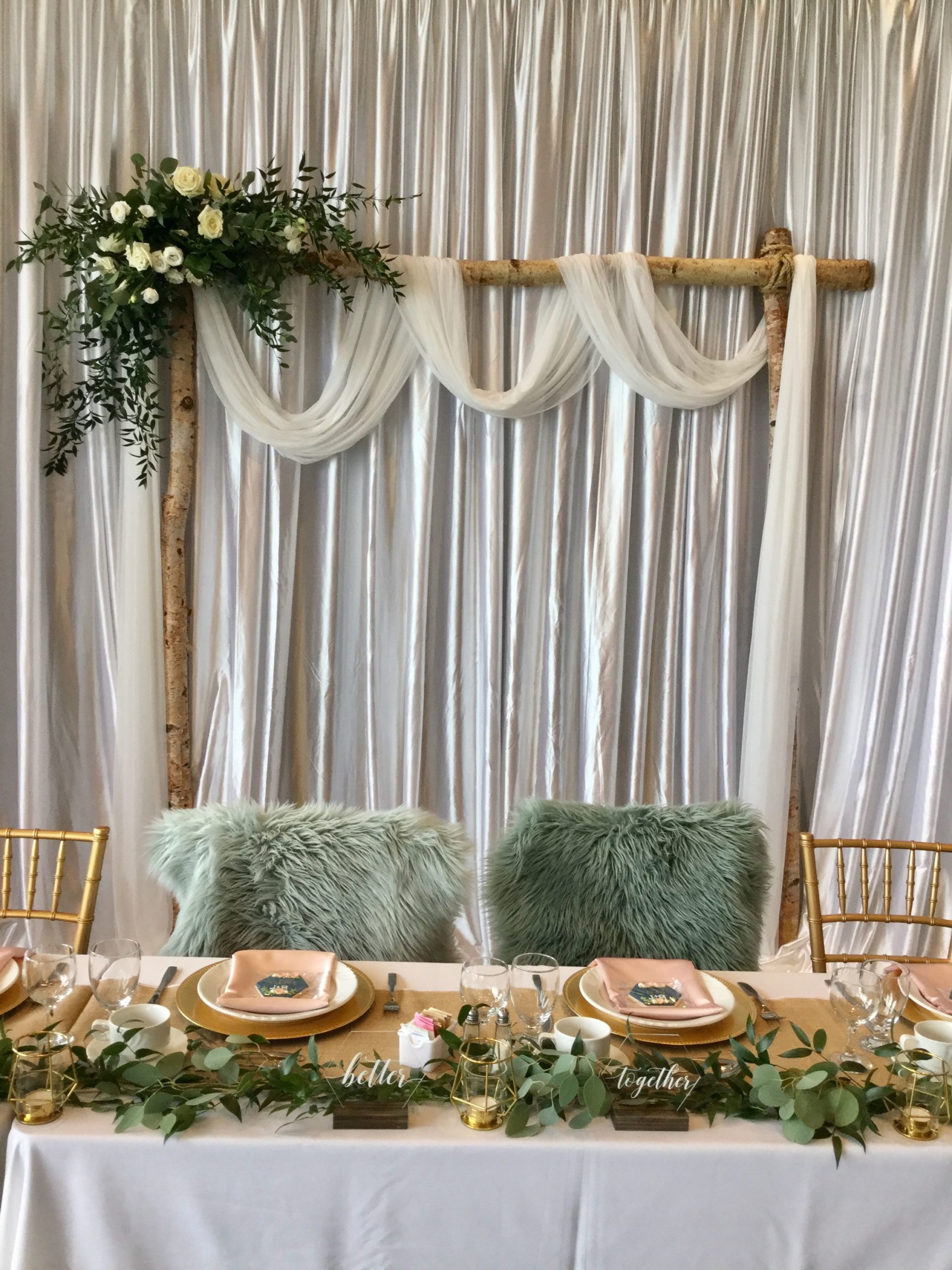 Head Table Wedding Setup
